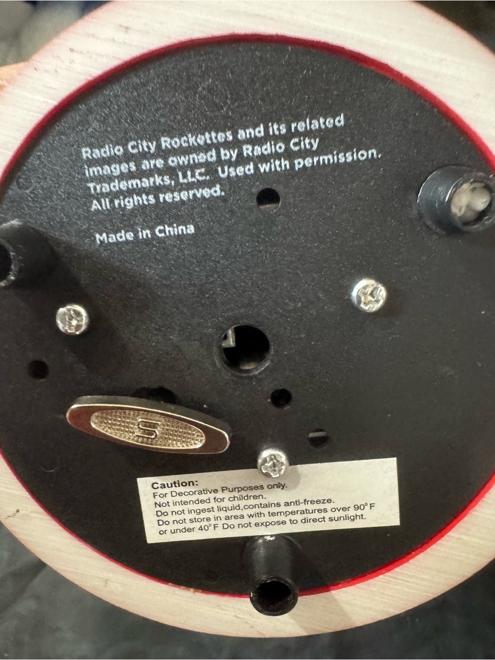 RADIO CITY Music Hall starring Rockettes Official Musical Snow-globe. Like New. - Picture 7 of 7